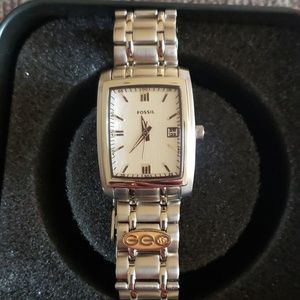 Stainless steel Fossil watch with company logo